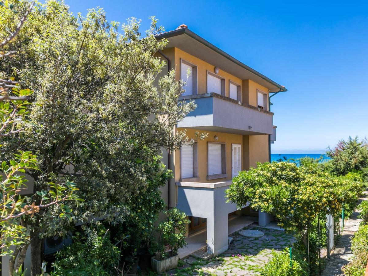 Apartment Marequi By Interhome San Vincenzo Exterior photo